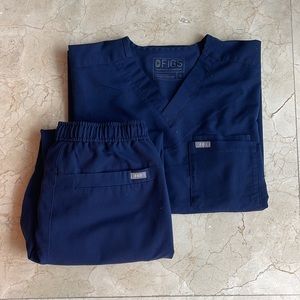 Figs Navy Small Tansen Scrub Jogger Pants and Small Leon Scrub Top